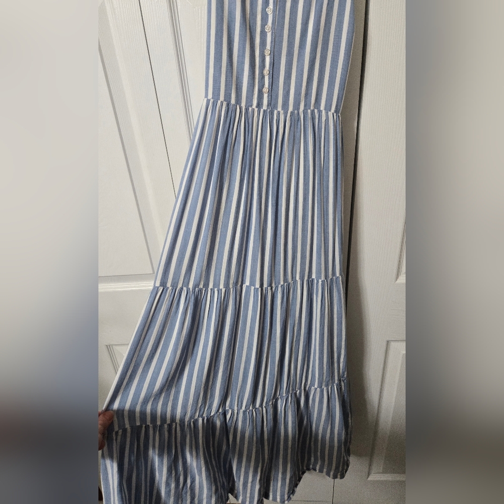 Blue & White Striped Maxi Sun Dress, Small, Criss Cross Adjustable Straps, EUC - Picture 11 of 16